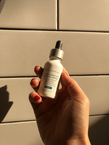SkinCeuticals Discoloration Defense Image by Ejollify