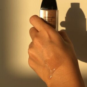 Chanel Les Beiges Water Fresh Tint Consistency