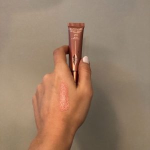 Charlotte Tilbury Beauty Light Wand High Blush Pinkgasm Swatch